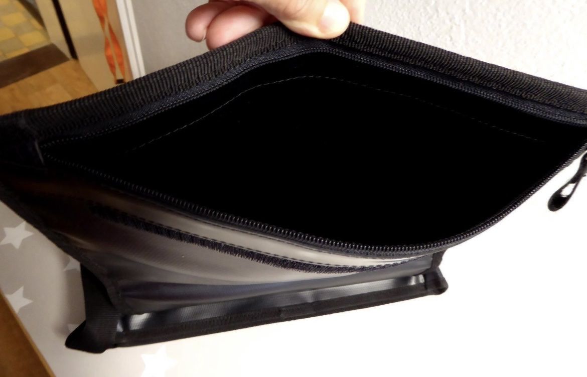 Bree Borse: BREE Schwarze Umhängetasche / Schultertasche – Usato da St. Gallen venduto da lfs_nxl8 4