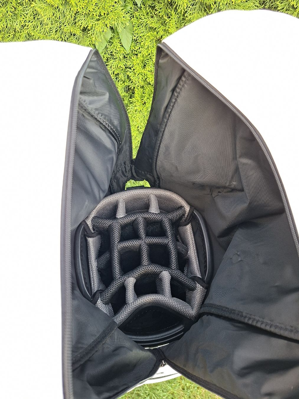 Ping Borse: PING DLX Cart Trolley Bag – Nuovo (secondo la descrizione) da Gümligen venduto da V10-Shop 4