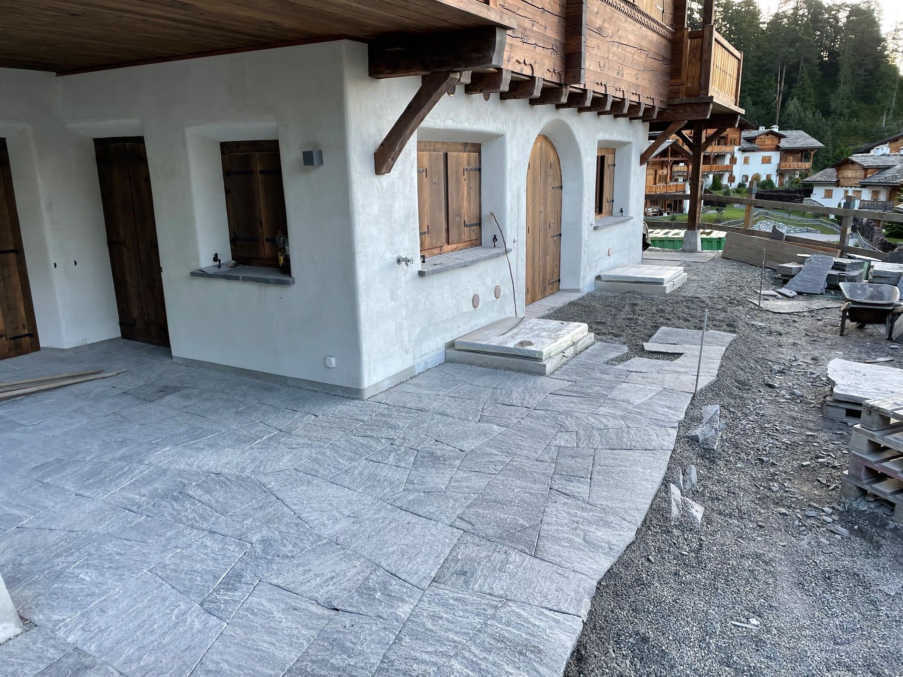 Revêtements de sol: Calanca Gneis Polygonalplatten – Neuf (Voir description) à Flims Dorf par inf_dj8q 2