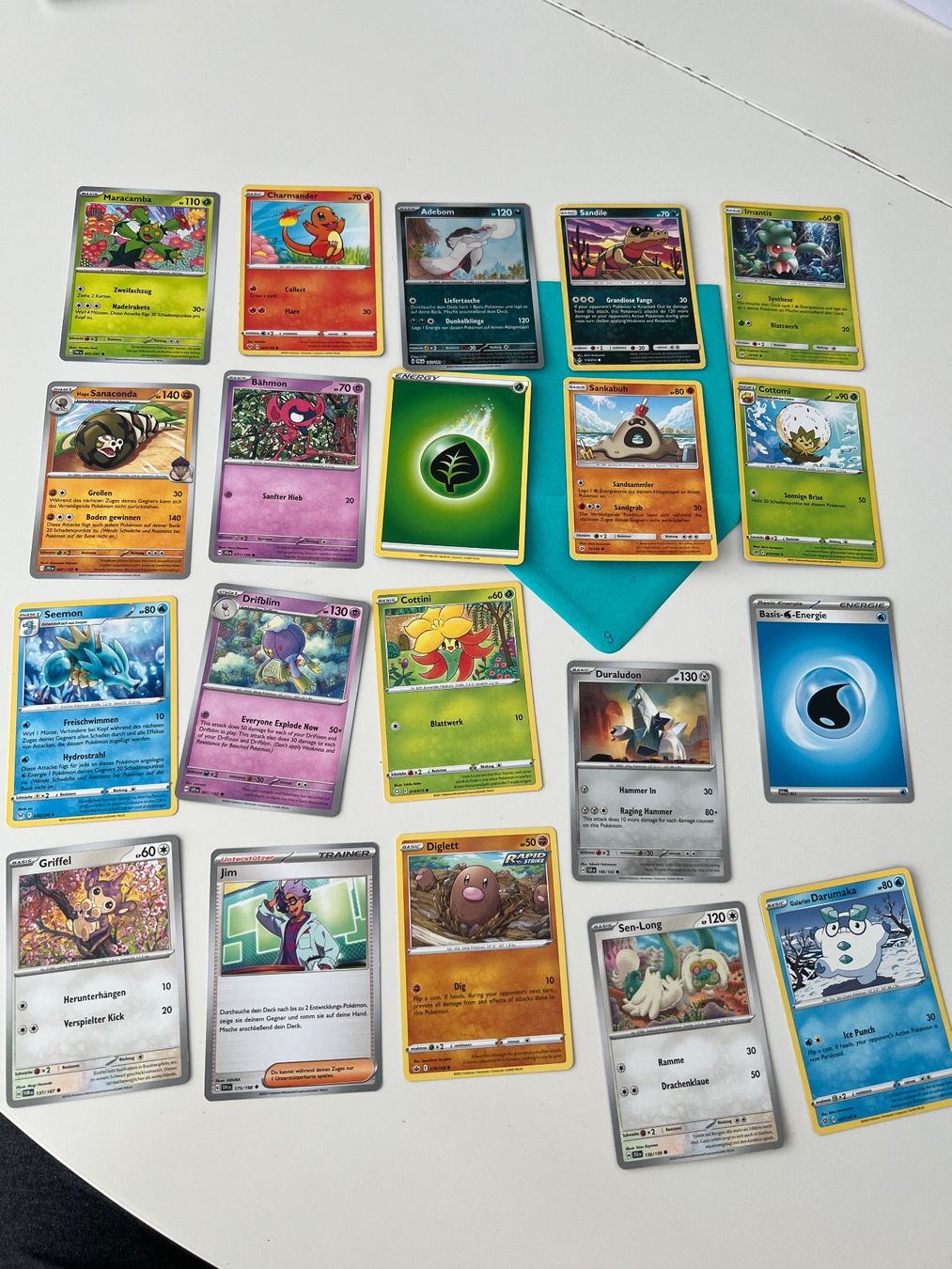 Pokémon Carte collezionabili: 20 Pokemon Karten Set diverse Modelle – Usato da Neuhaus SG venduto da Tanjach