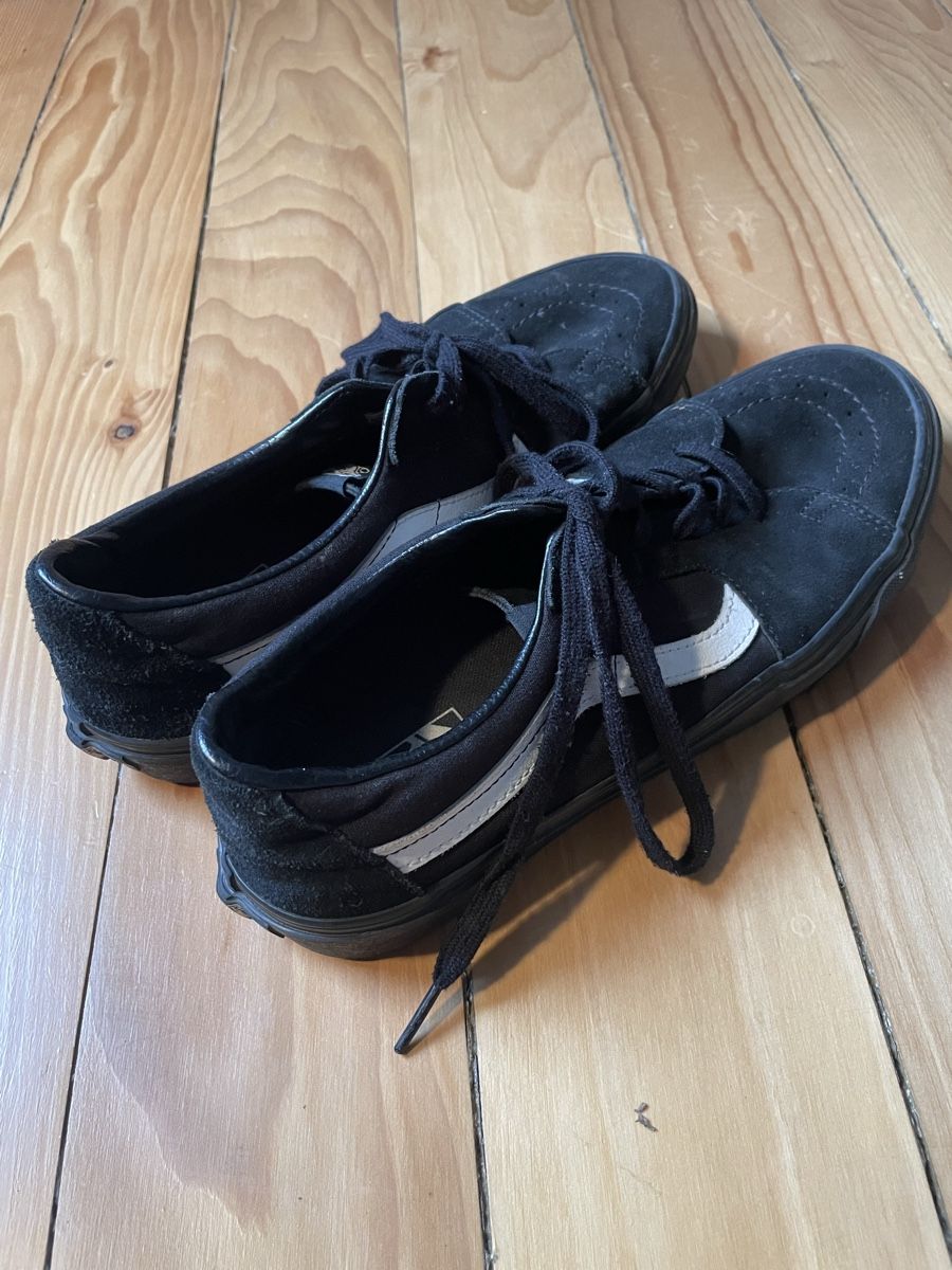 Vans Chaussures hommes: Vans Sk8-Low Schwarz 42.5 – D'occasion à Zürich par Rollladen 2