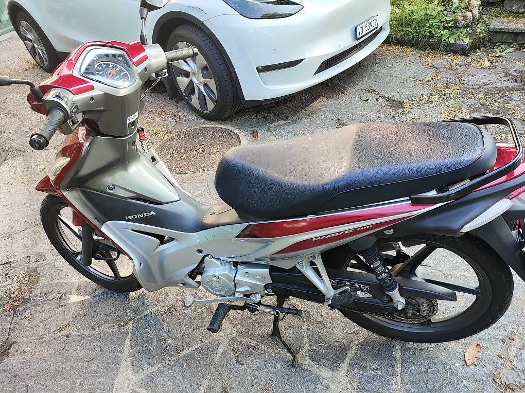 Honda Scooters: SCOOTER ECO – D'occasion à Yverdon-les-Bains par Legrandgig 4