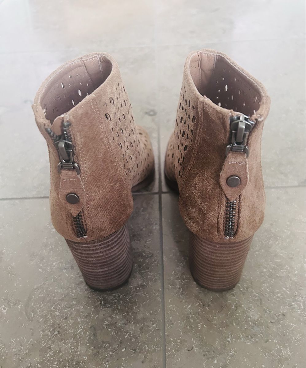 Scarpe da donna: VIRUCCI Cut-Out Booties, wie neu – Nuovo (secondo la descrizione) da Zürich venduto da diva1972 2