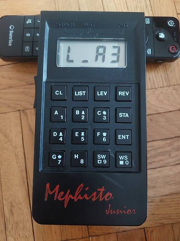 Spiele: Mephisto Junior Schachcomputer – Gebraucht aus Bremgarten AG von marcelbu62