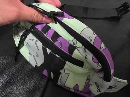 Sacoche banane Alternatif, violet et vert