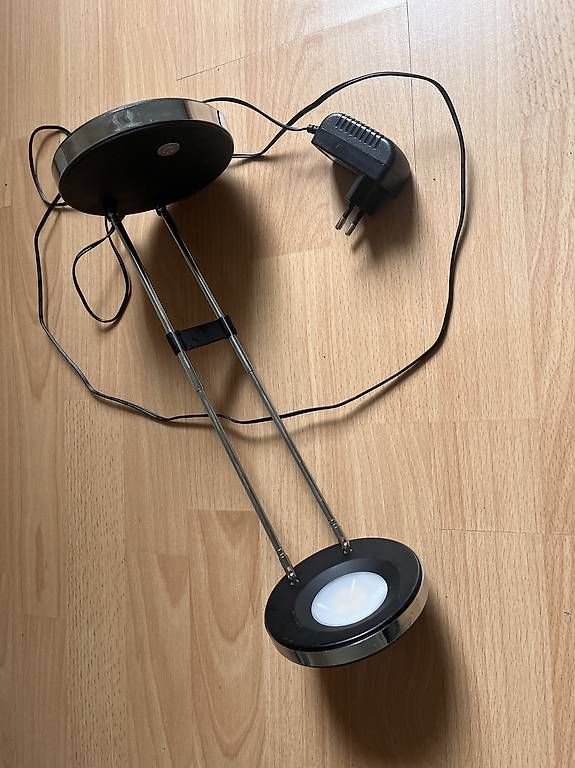 Lampade: LED Tischlampe – Usato da Muri AG venduto da Philipp27LMW 2