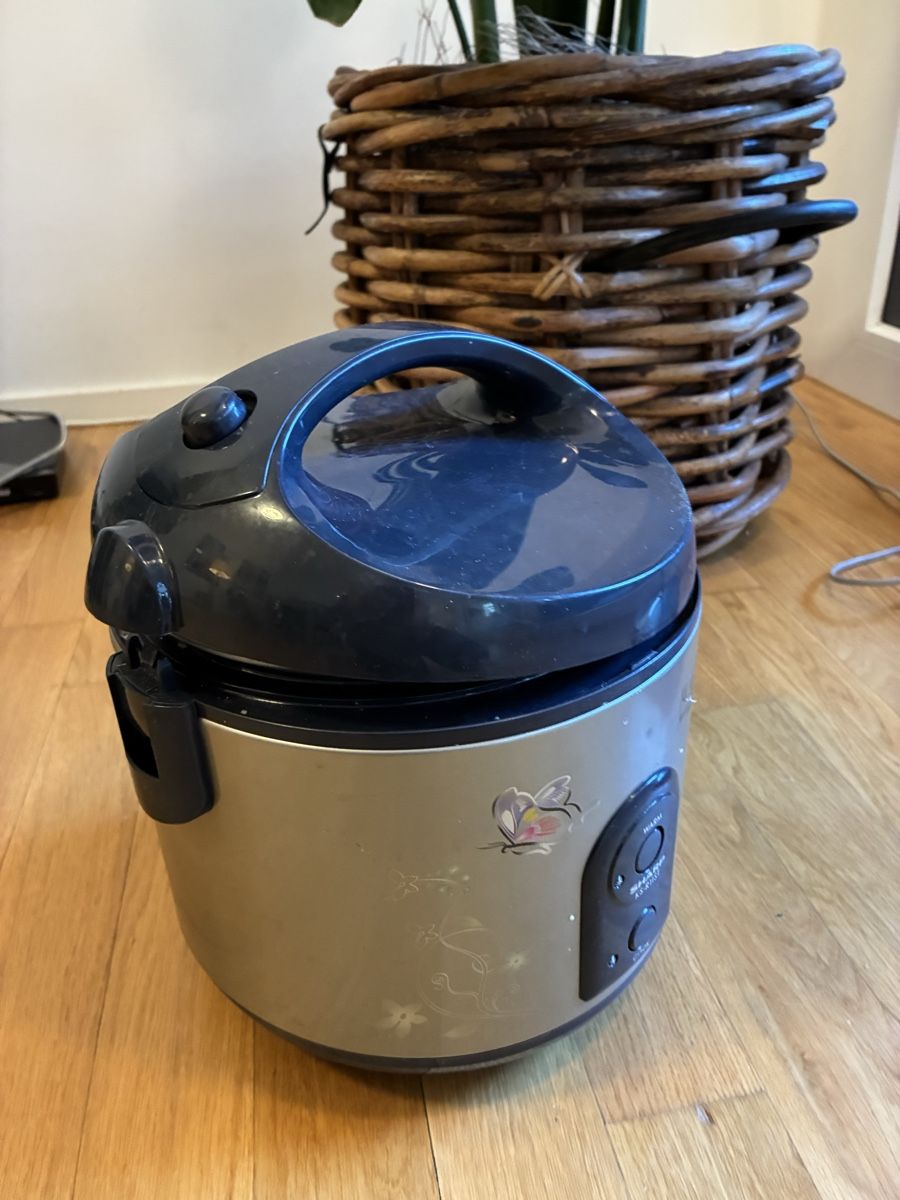 Sharp Elettrodomestici da cucina: Reiskocher von Sharp  🍚 – Usato da Basel venduto da leonharda