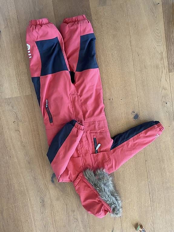 Completi: Combinaison de neige ski enfant 98 – Usato da Vauffelin venduto da mimosa08 2