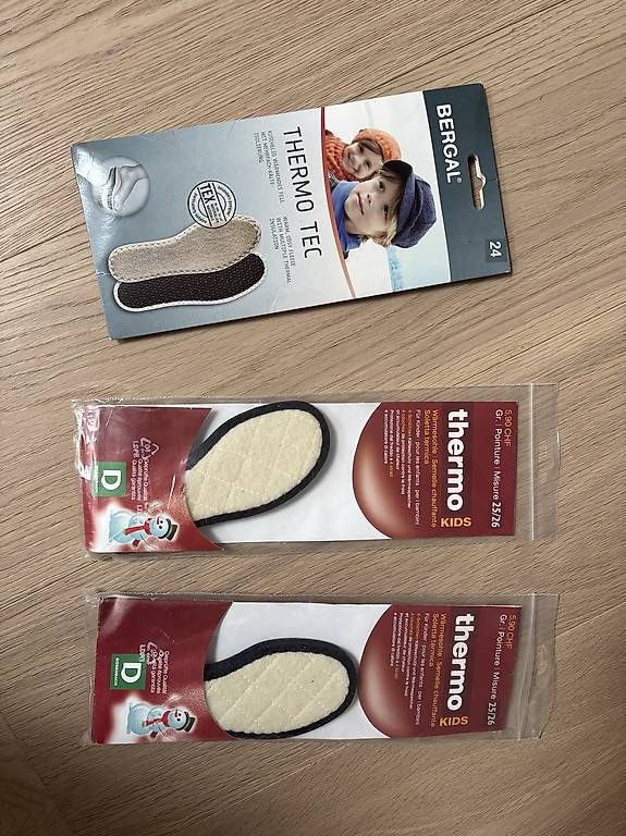 Chaussures hommes: Thermosohlen für Kids – D'occasion à Alpnach Dorf par lis_626v