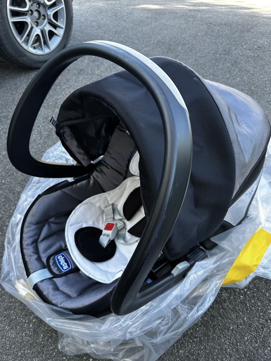 Chicco Poussette: Chicco – D'occasion à Busswil BE par mary1009 3