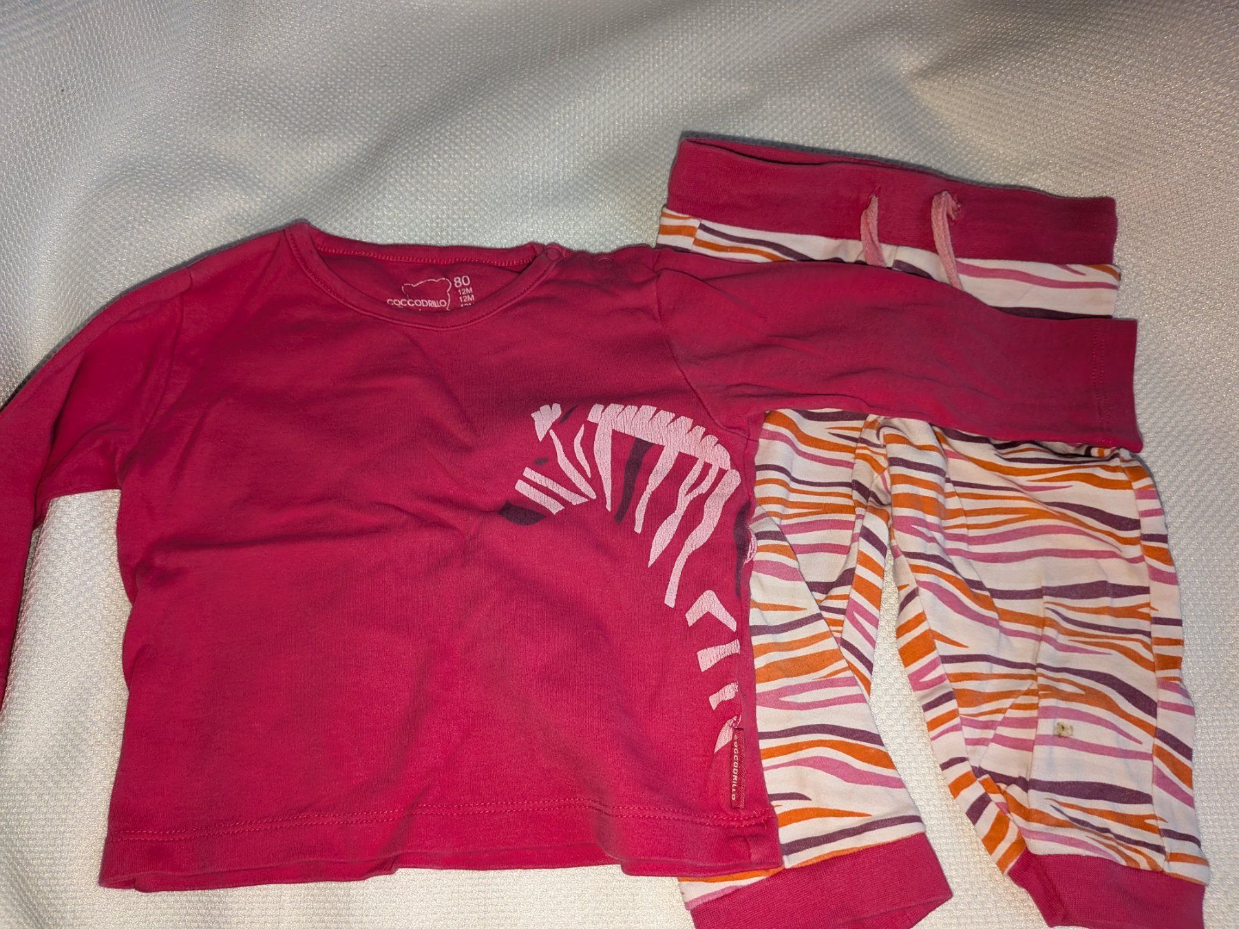 Pyjamas: Mädchen Pyjama Set Grösse 80/12M – D'occasion à Pfaffhausen par ZwergeUndMehr