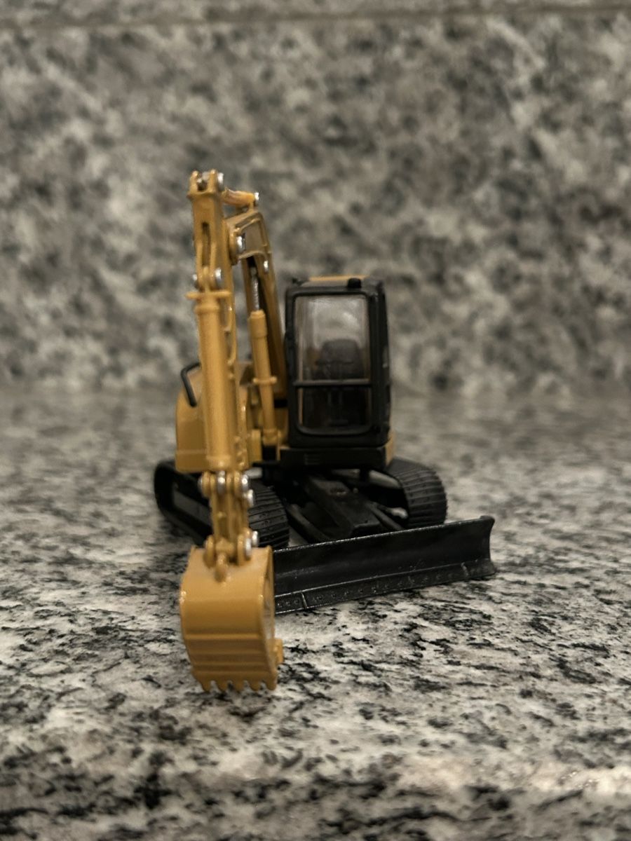 Caterpillar Kit di modellismo & Modellini statici: Cat 308 , 1:50 , Norscot – Usato da Horw venduto da Tigercat635 3