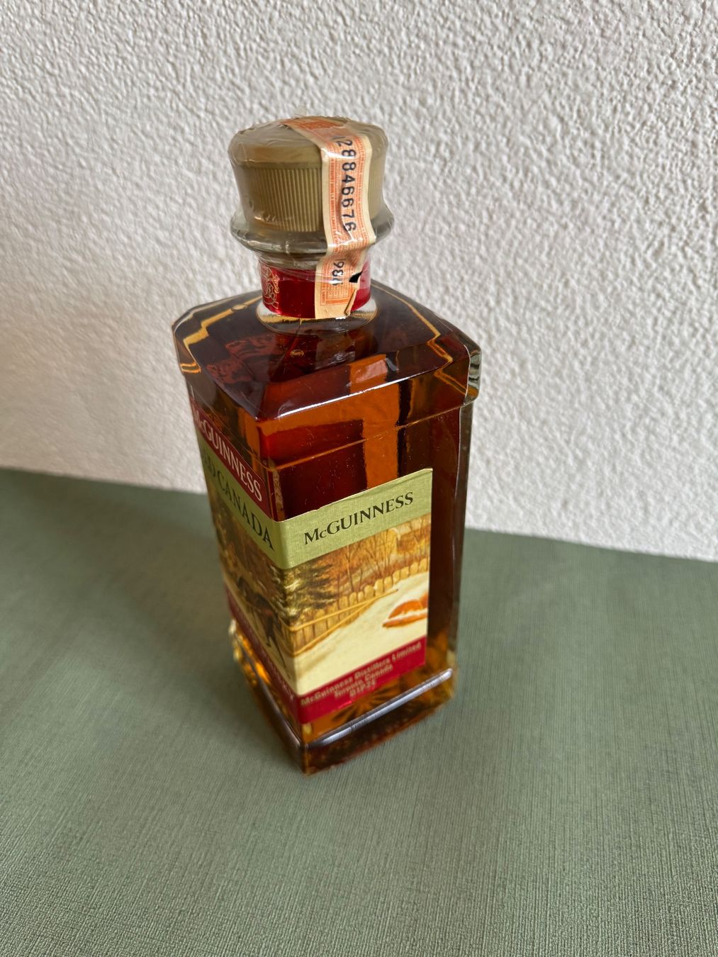 Spirituosen: Mc Guinness Old Canada Whisky von ca 1980 – Gebraucht aus Frauenfeld von lona05 1