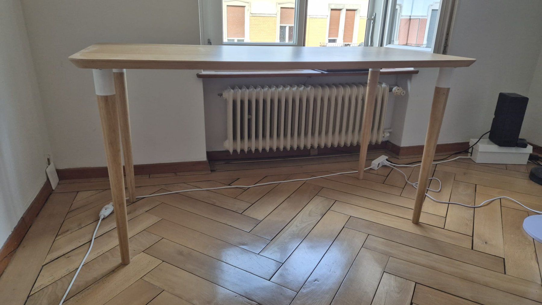 Schreibtische: Schreibtisch / Pult – Gebraucht aus Zürich von sar_v8j7 1