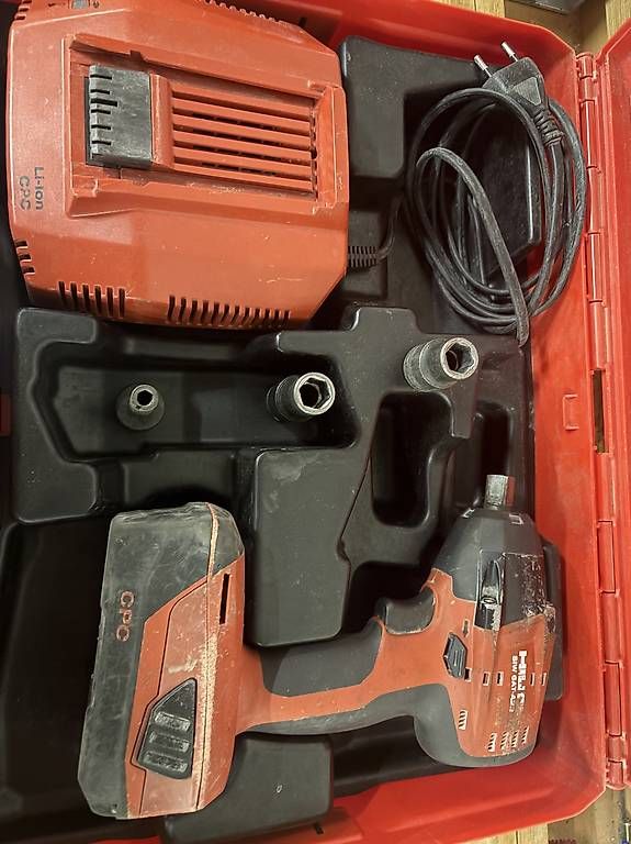 Tutti gli attrezzi: Hilti Schlagschrauber  – Usato da Lausen venduto da Gjuliana4 1