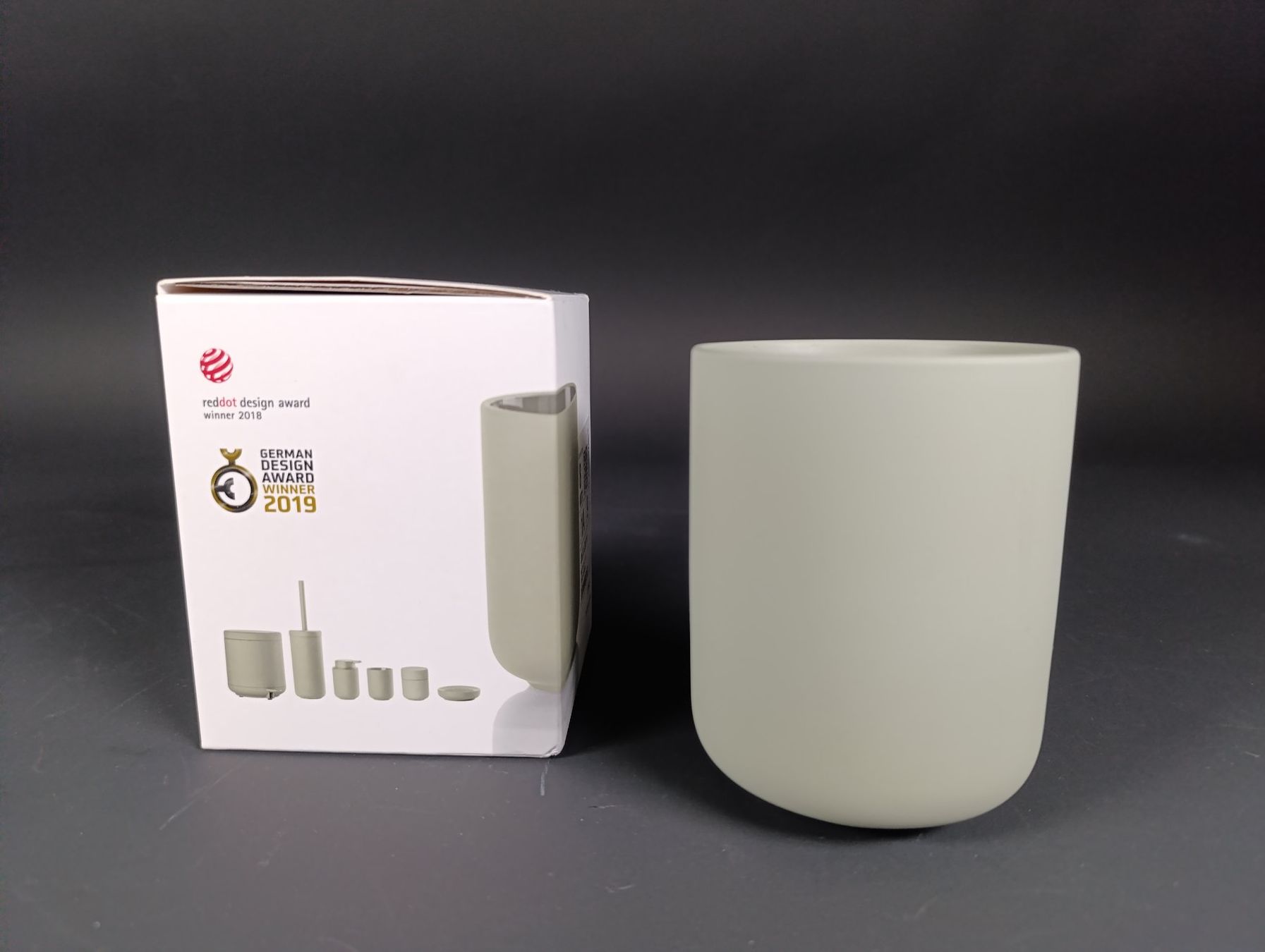 Behälter & Ähnliches: ZONE DENMARK Gobelet à brosse à dents vert – Neu und originalverpackt aus Thielle von Plusvalue_Neuchatel