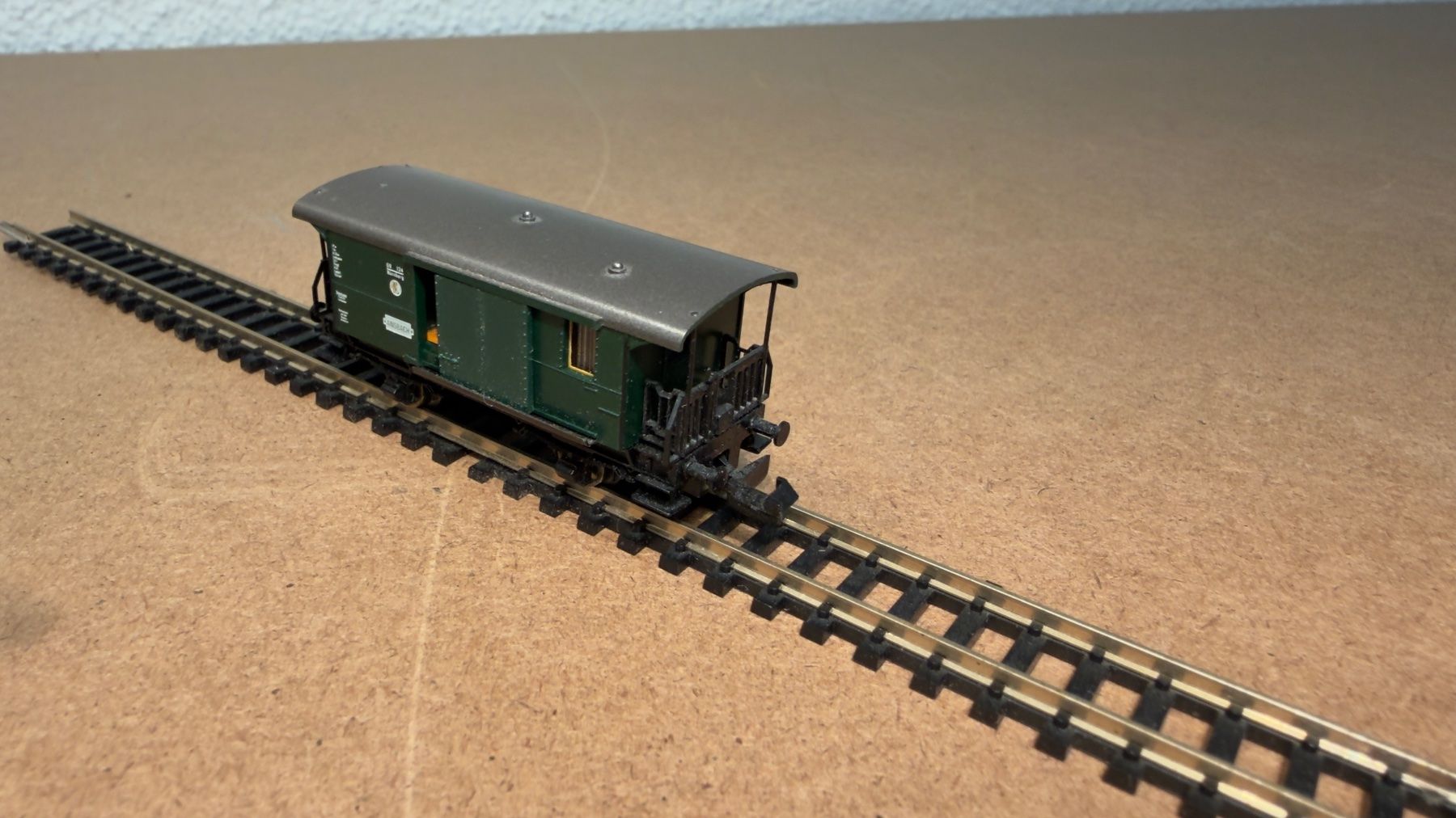 Fleischmann Modellini di ferrovie: Fleischmann Güterwagen Ansbach Spur N – Usato da Schlieren venduto da rat_lq6b 4