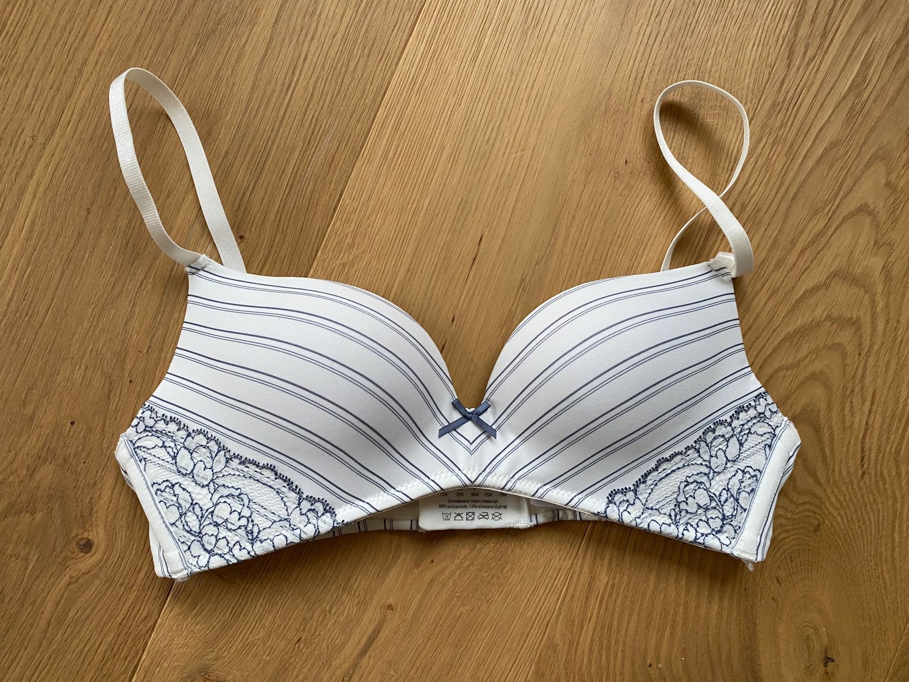 Altra biancheria intima: Schöner Push-Up BH 75A NEU – Nuovo (secondo la descrizione) da Einsiedeln venduto da PaedeK84