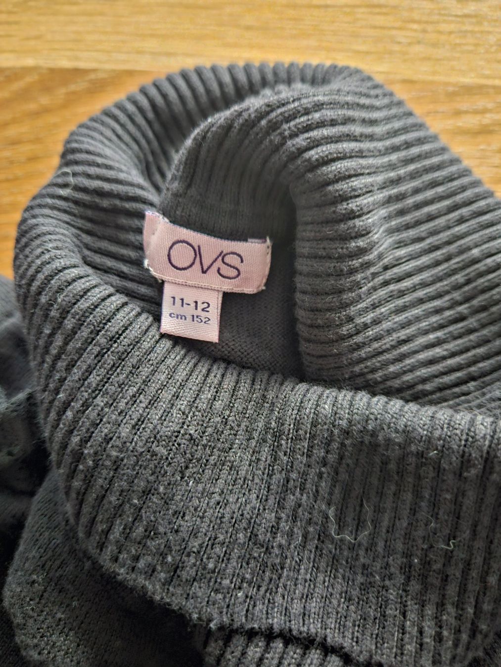 Maglioni & Felpe: Rollkragen Pullover Gr. 140-146 schwarz – Usato da Engelburg venduto da ynnoc19 1