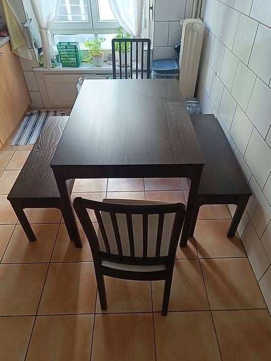 Set di tavolo e panche: Ensemble salle à manger IKEA NÄSINGE – Usato da Genève venduto da sca_j5cs 1