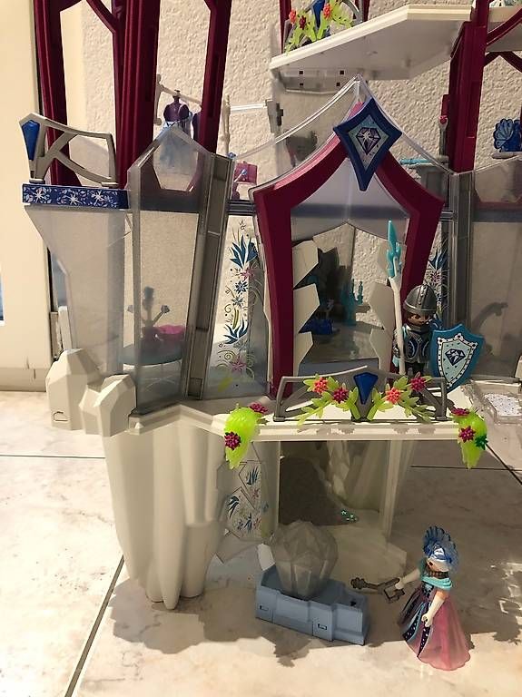 Giocattoli: Eispalast Playmobil – Usato da Herisau venduto da enerweniger81 2