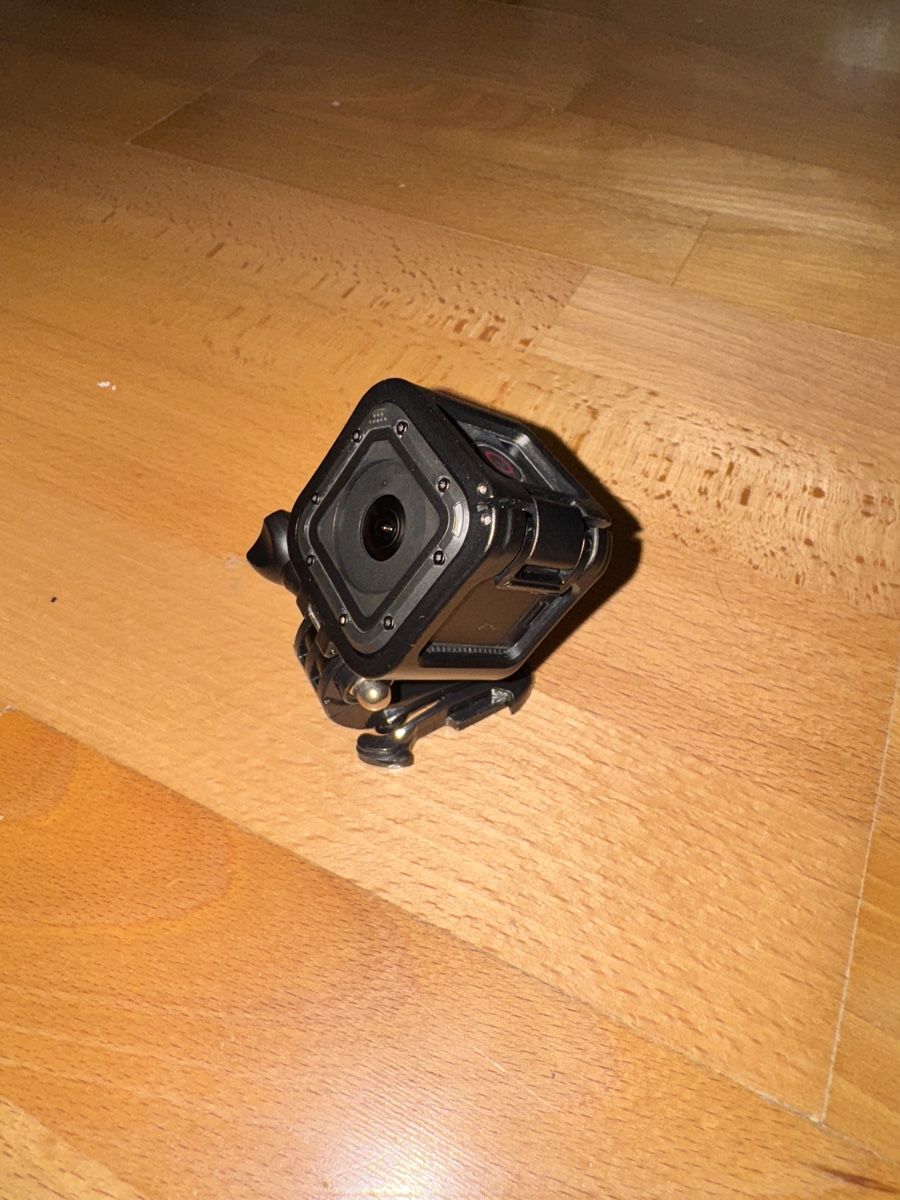 Gopro Action Cam: GoPro Hero 4 Session inkl. Zubehör – Usato da Kloten venduto da Teo3ko 2