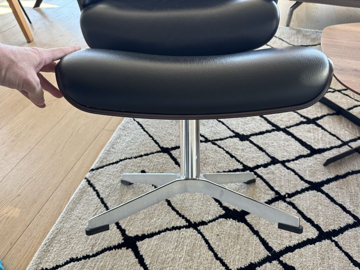 Poltrone: Conform Timeout Sessel mit Hocker Leder schwarz Holz – Usato da Kilchberg ZH venduto da Fingerprint 4