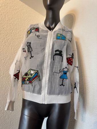 Leichte Vintage Bomberjacke Weiß Transparent Stickerei Gr M