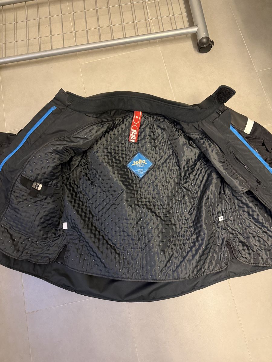 IXS Giacche: iXS Motorradjacke Grösse M mit Rückenprotektor – Usato da Schöftland venduto da nevio74 5