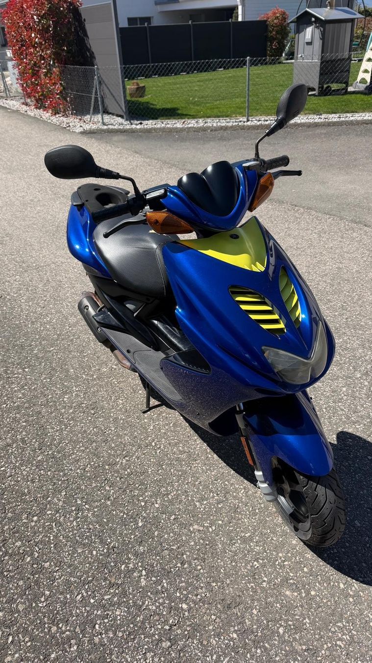 Yamaha Scooters: Scooter Yamaha 50 cm3 – D'occasion à Delley par Romuald01
