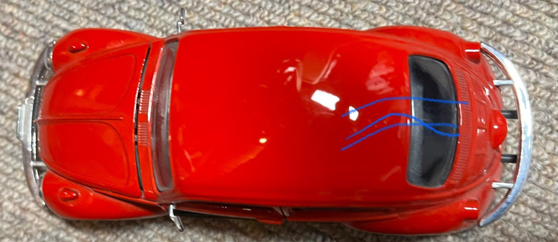 Volkswagen Modellini d'auto: VW Käfer, rotes Modellauto, Oldtimer, Sammlerstück 1/24 – Usato da Triesenberg venduto da Malbun1958 2