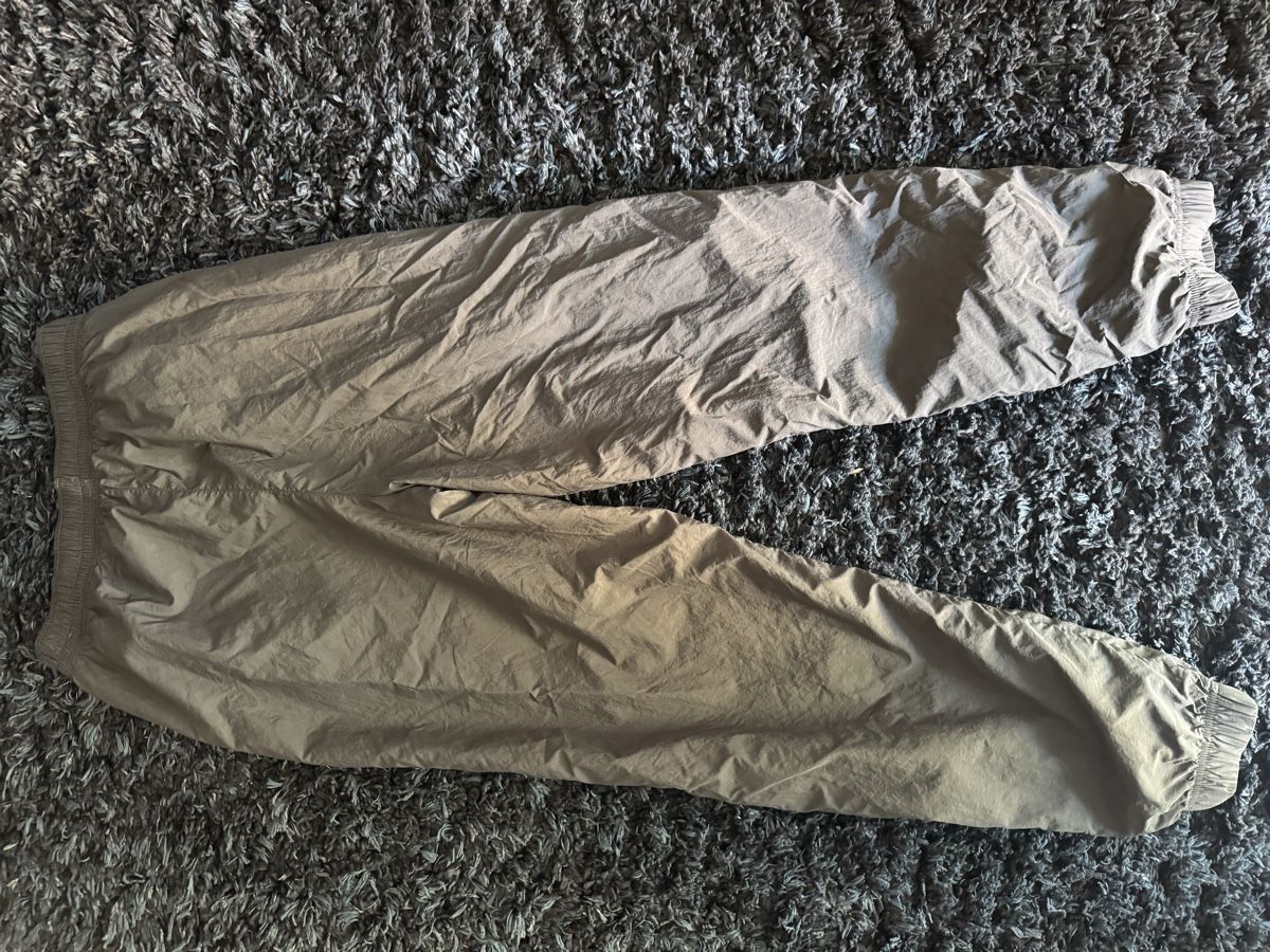 Nike Jumpsuits: Nike Jumpsuit mit Flared Zipper – Neu (gemäss Beschreibung) aus Luzern von Neonpigeon 1