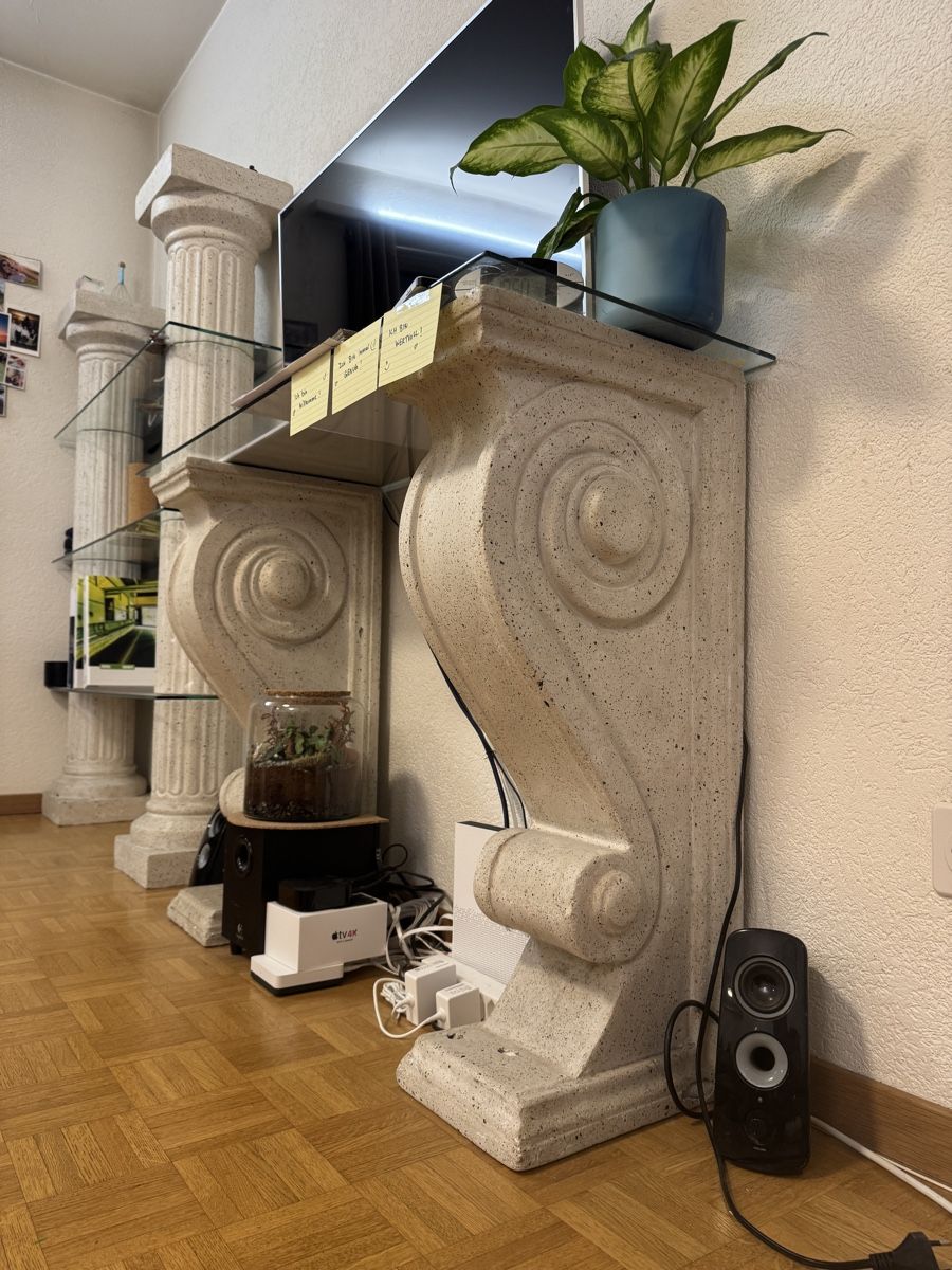 Regale: Exklusive Möbel im Antik-Stil – Säulenregal & Konsolen – Gebraucht aus Winterthur von ser_d5v8 1