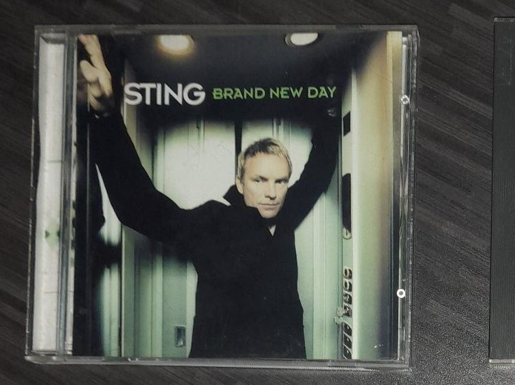 CD: Sting - Brand New Day - CD – Usato da Steffisburg venduto da FutureOne