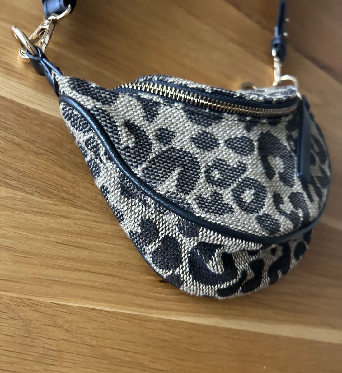 Borse da donna: Sac banane Elora imprimé léopard 🐆 – Nuovo (secondo la descrizione) da Gorgier venduto da hcaroline4 3