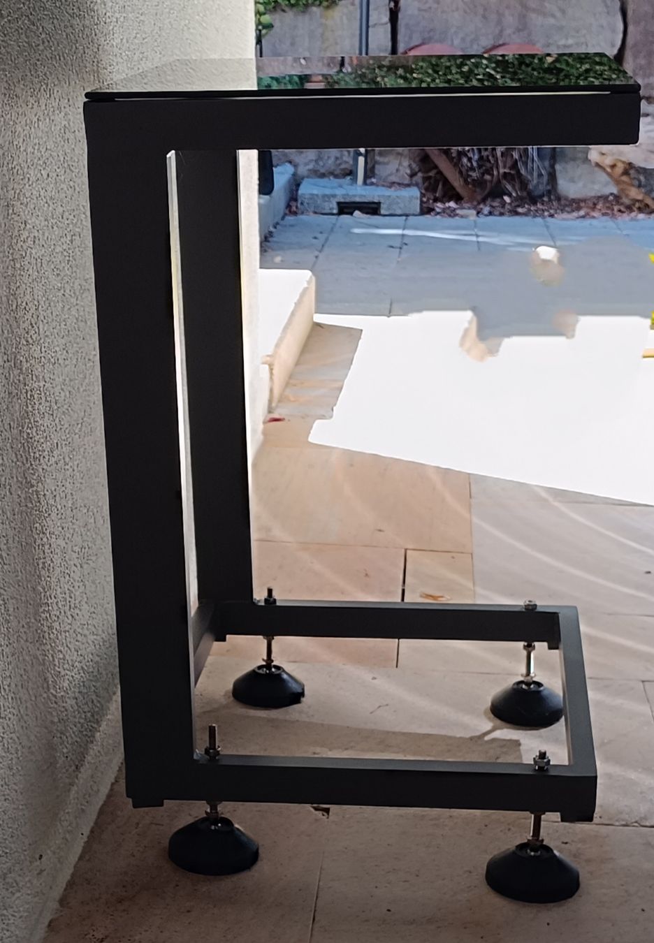 Sonstige Dekorationen & Accessoires: Beistelltisch Standfuss verstellbar.  – Gebraucht aus Wengi b. Büren von Rrehli 4
