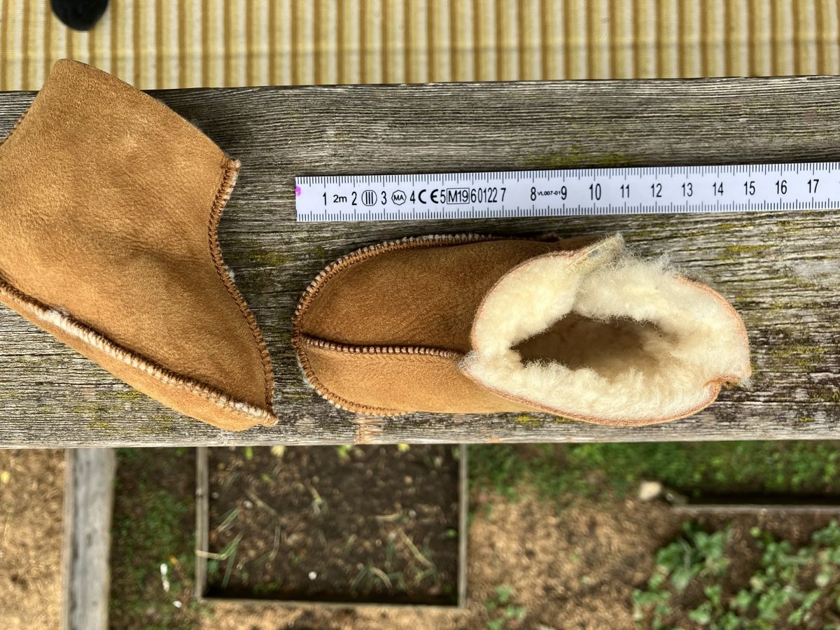 Scarpe per ragazzi: Lammfell Schuhe – Nuovo (secondo la descrizione) da Mosnang venduto da RilanaLea 4