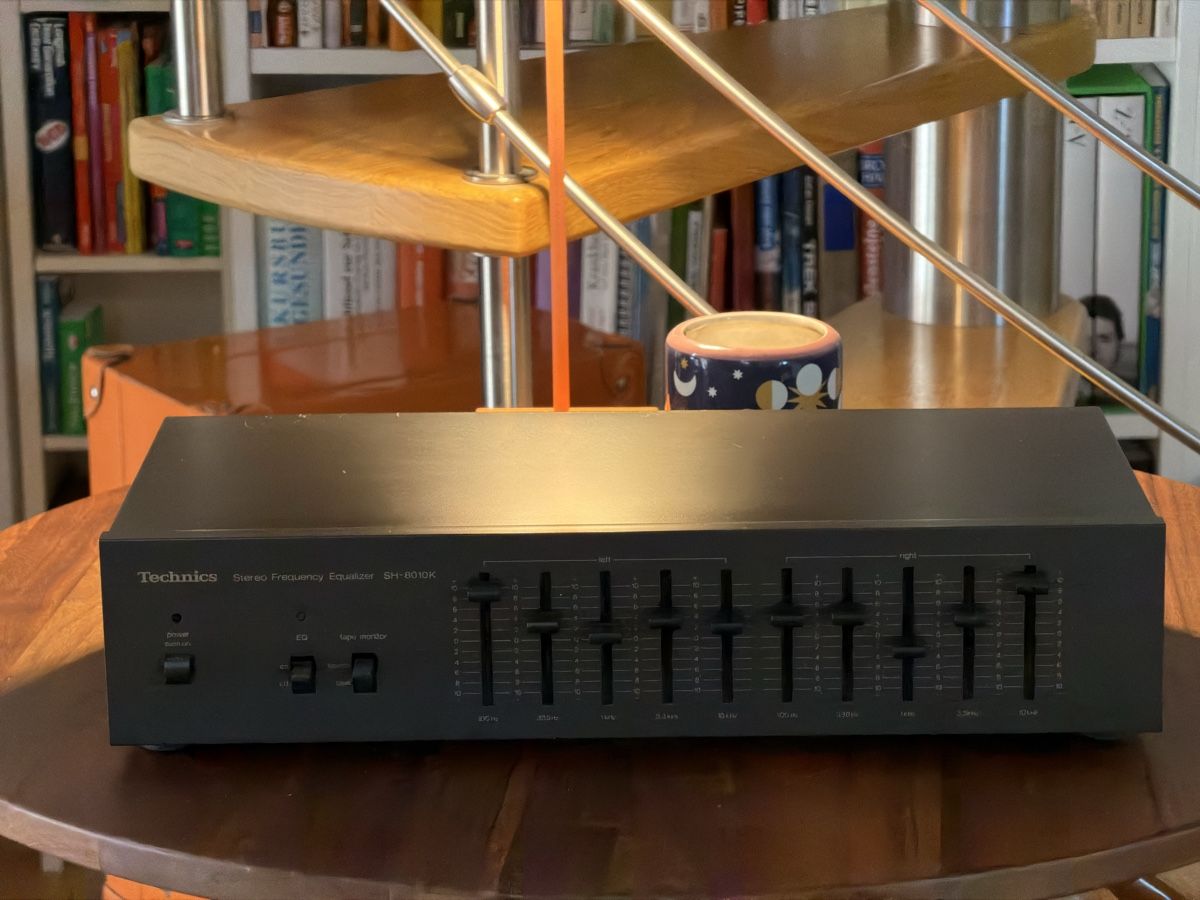 Technics Equalizer: Technics Stereo Frequency Equalizer SH-8010K guter Zustand – Gebraucht aus Oberdorf NW von F_r_e_d