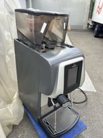 Kaffeemaschine Egro mit zwei Bohnenbehältern
