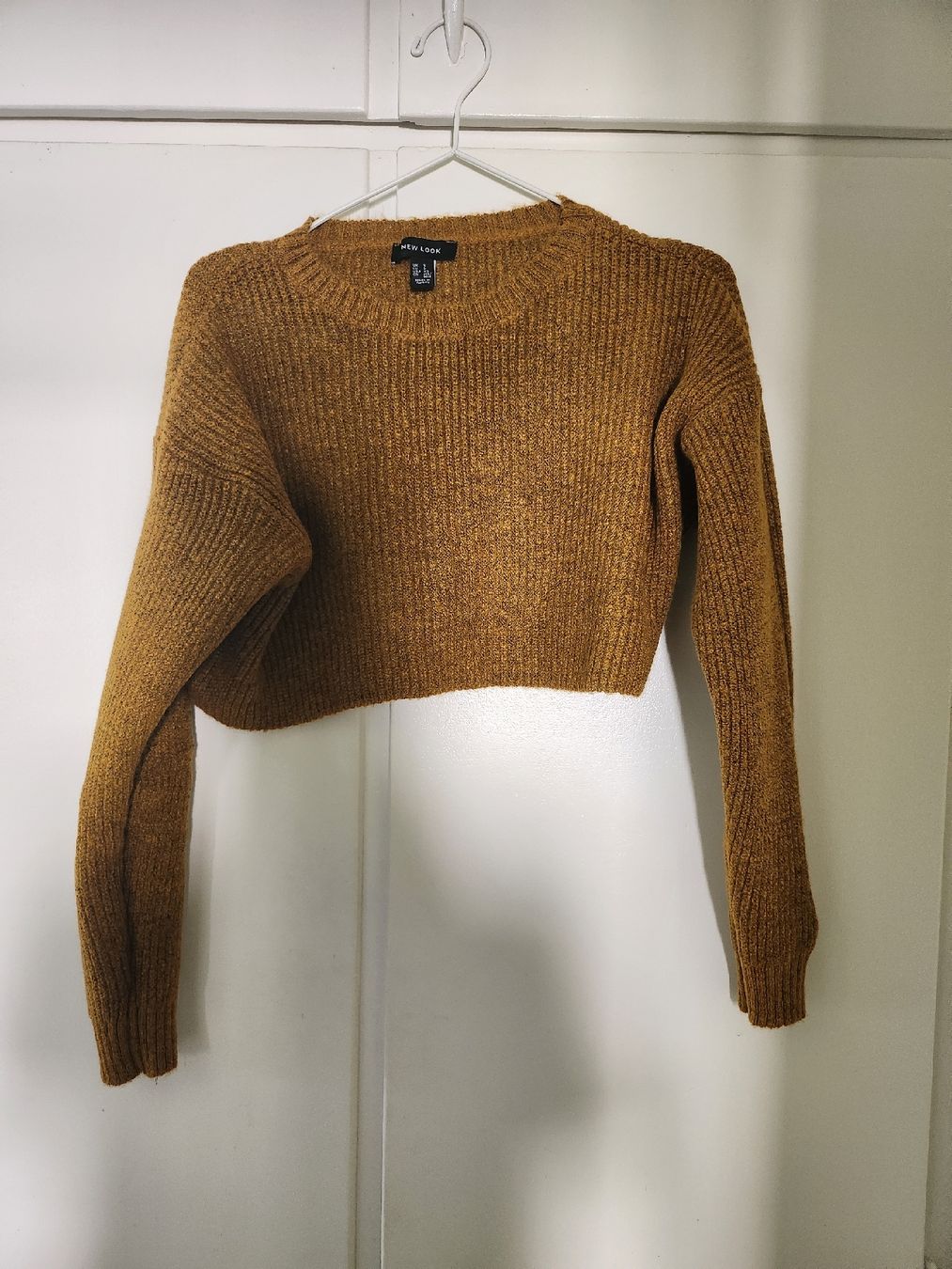 Maglioni & Felpe: crop sweater – Usato da Schlieren venduto da wik_69lh