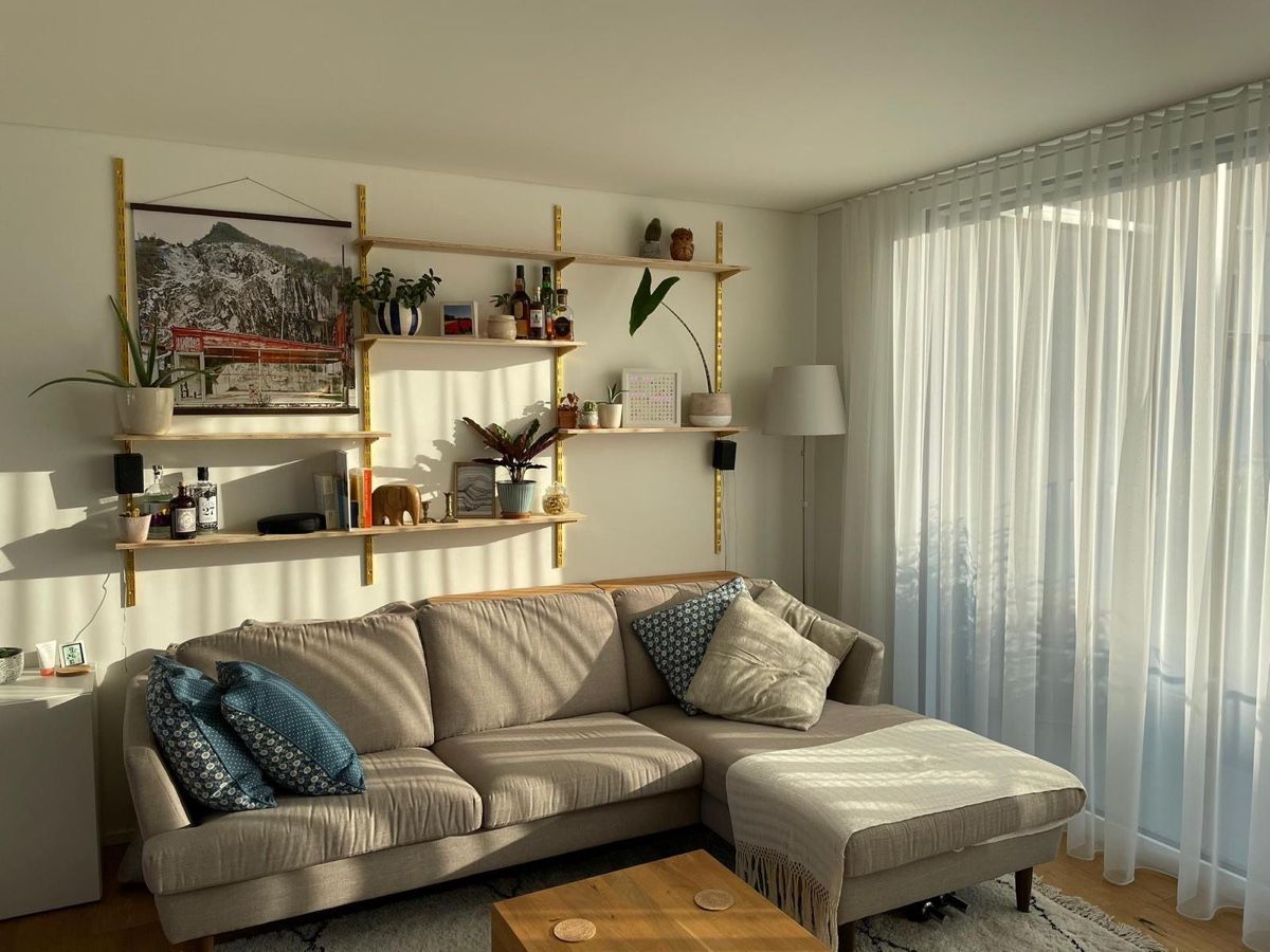 Regale: Wandregal aus Holz – Gebraucht aus Thalwil von ldr7
