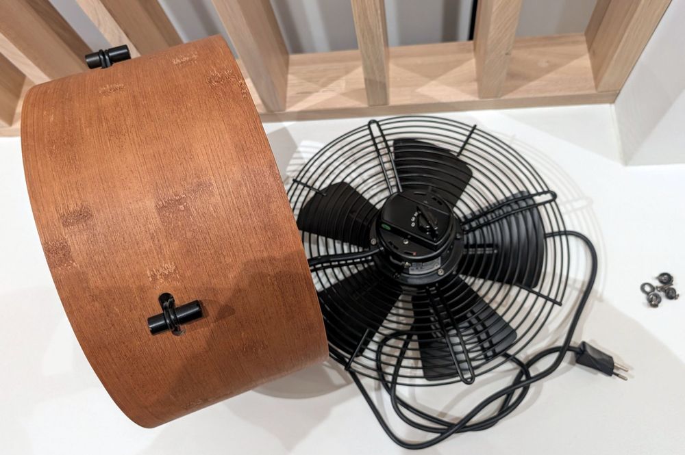 Stadler Form Ventilatoren: Ventilateur design STADLER FORM bois et métal, 3 vitesses 👌 – Neu (gemäss Beschreibung) aus Collombey von moribana 4
