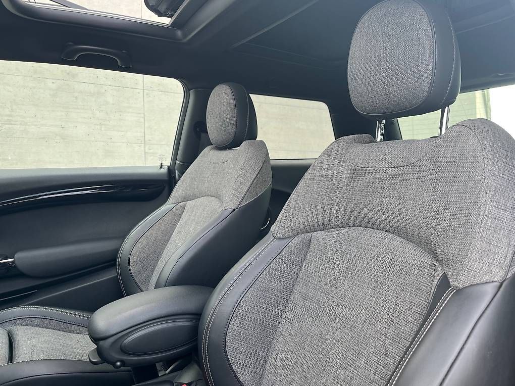 Autos: Mini Cooper S Automat, Schiebedach + Works Winterräder – Gebraucht aus Schindellegi von msmac 1