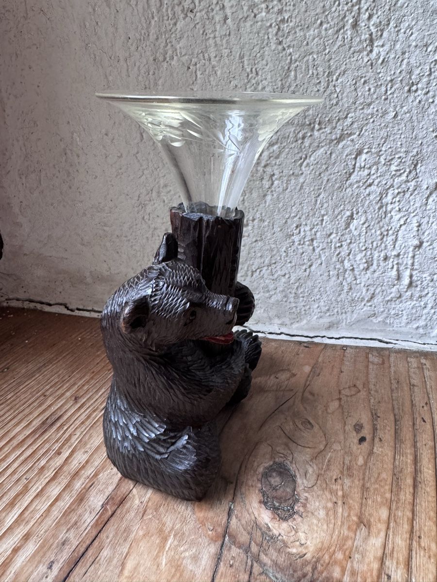 Sculptures & Statues: Brienzer Bär mit gravierter Glasvase – D'occasion à Glovelier par deepfunk 2