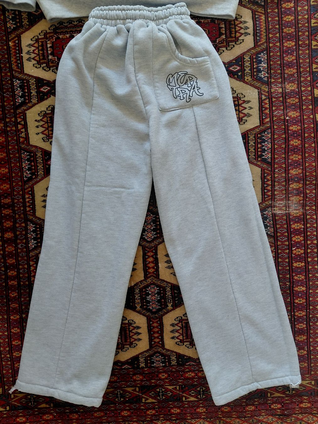 Jumpsuits: Grauer Trainingsanzug Grösse S mit blauen Einsätzen – Neu (gemäss Beschreibung) aus Rupperswil von sim_v6j9 1