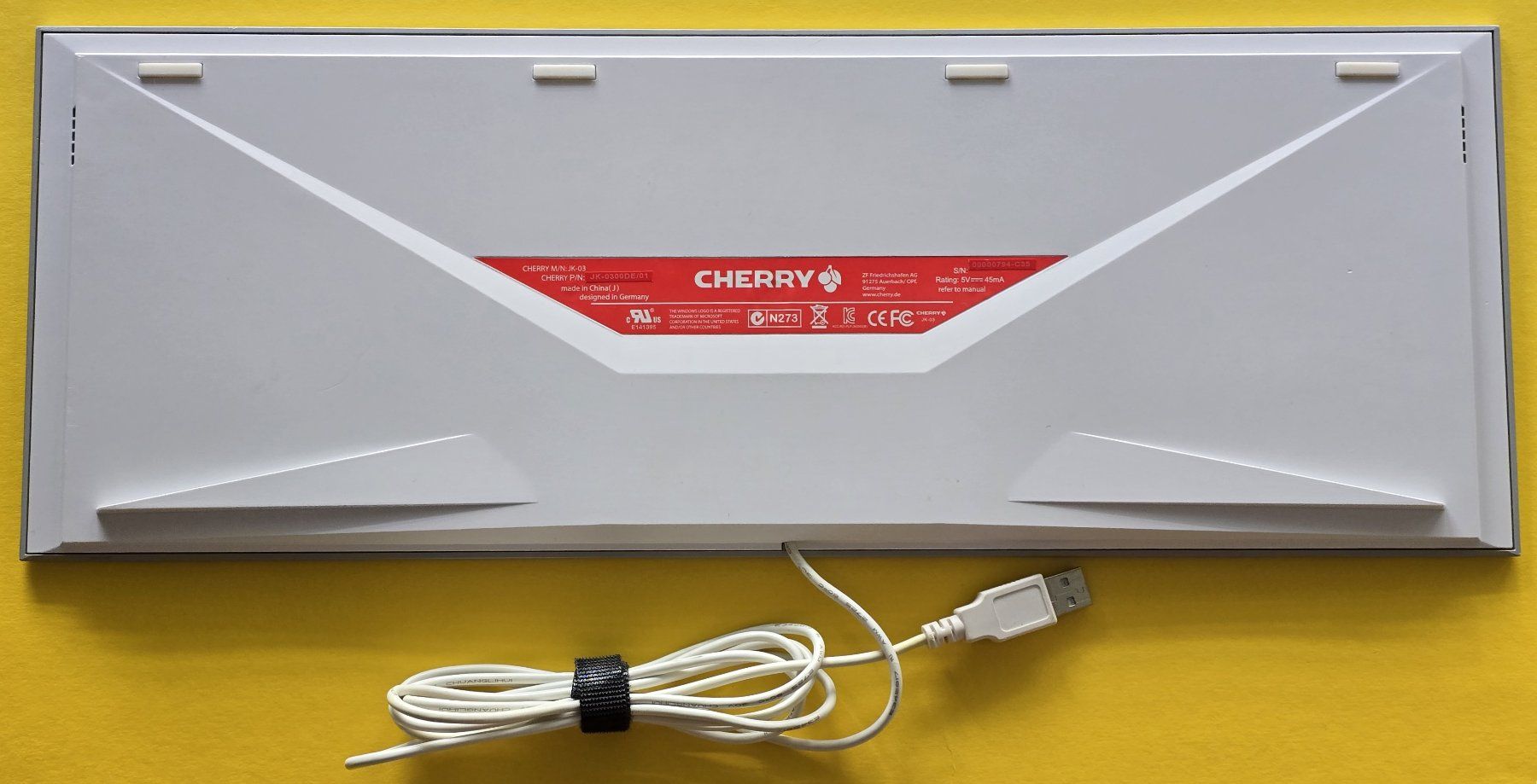 Tastaturen: Tastatur Cherry, flach, elegant, deutsch, Kabel – Gebraucht aus Azmoos von johanoes 4