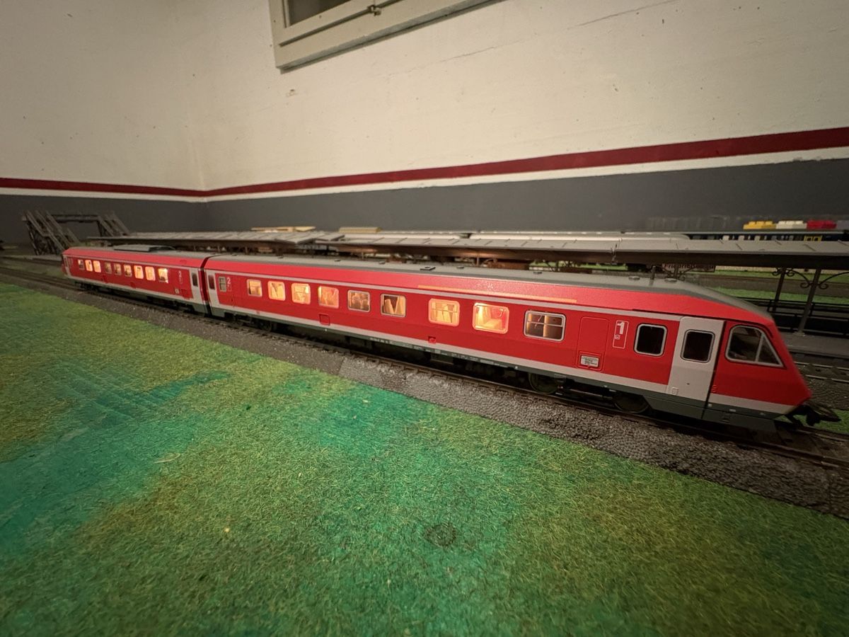 Märklin Modelleisenbahnen: Märklin 34761 Br 610 – Gebraucht aus Sins von mar_525f