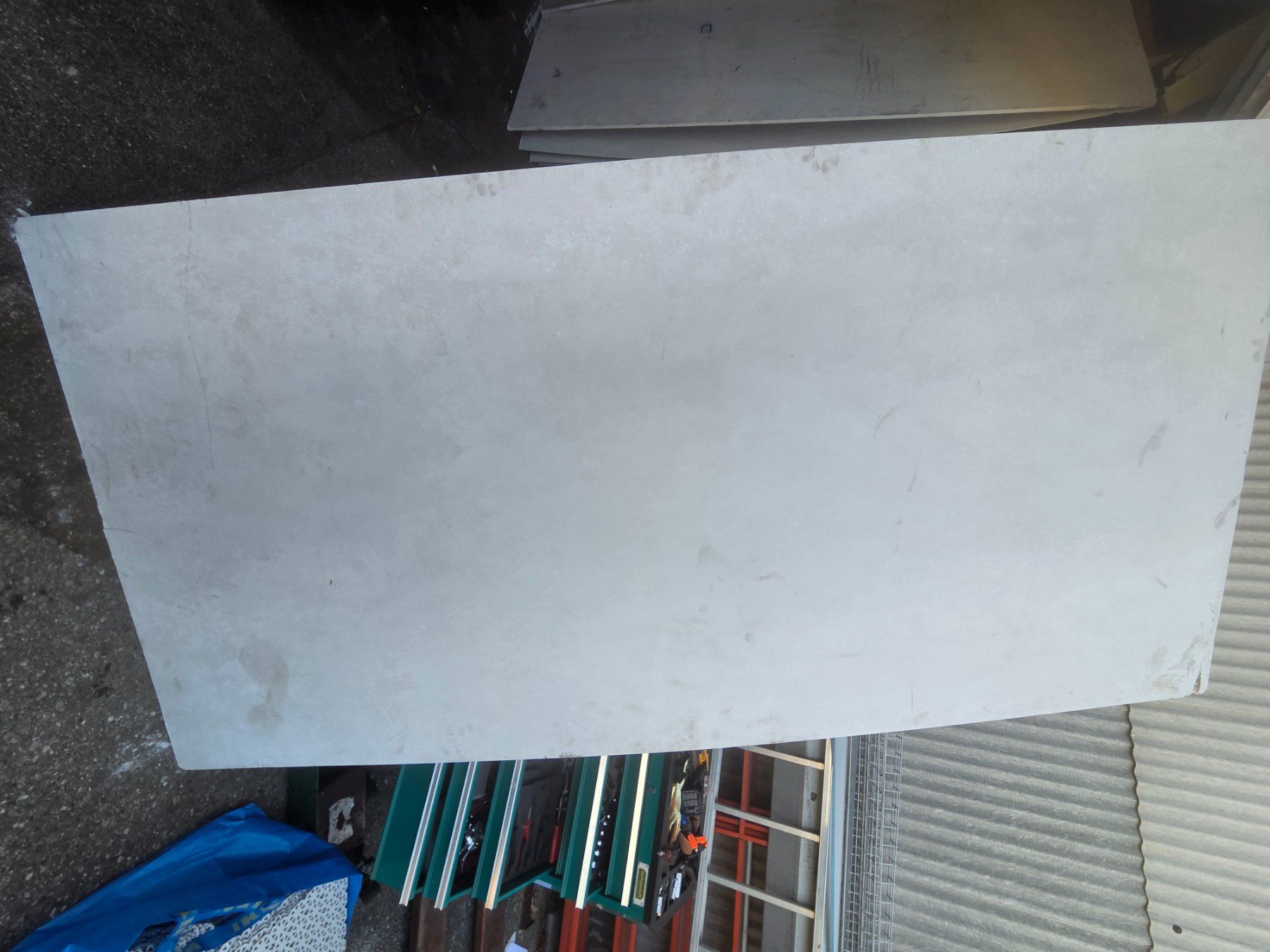 Piatti di portata: Brand  schuzplate – Usato da Fischbach-Göslikon venduto da Emanuel.Bardhi