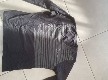Vendo maglia GUESS MARCIANO