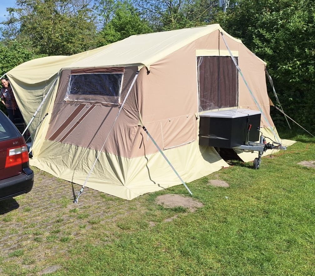Rimorchi: Zelt - Klapp- Anhänger  – Usato da Kesswil venduto da Branca-01 1